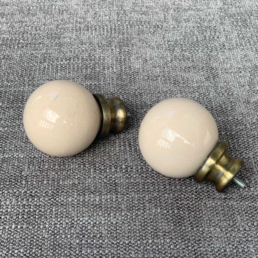 Beige Crackle Glass Finials Round Ball Curtain Enbouts